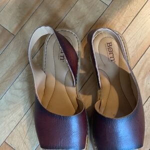 Born sandal